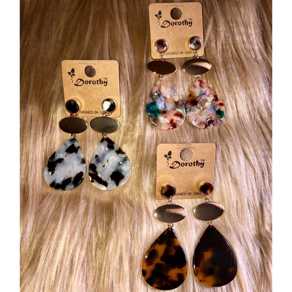 COLORFUL GOLDEN ACRYLIC DANGLING EARRINGS!! BNWT/NEVER USED!! ABSOLUTELY LOVE!! - Picture 5 of 7